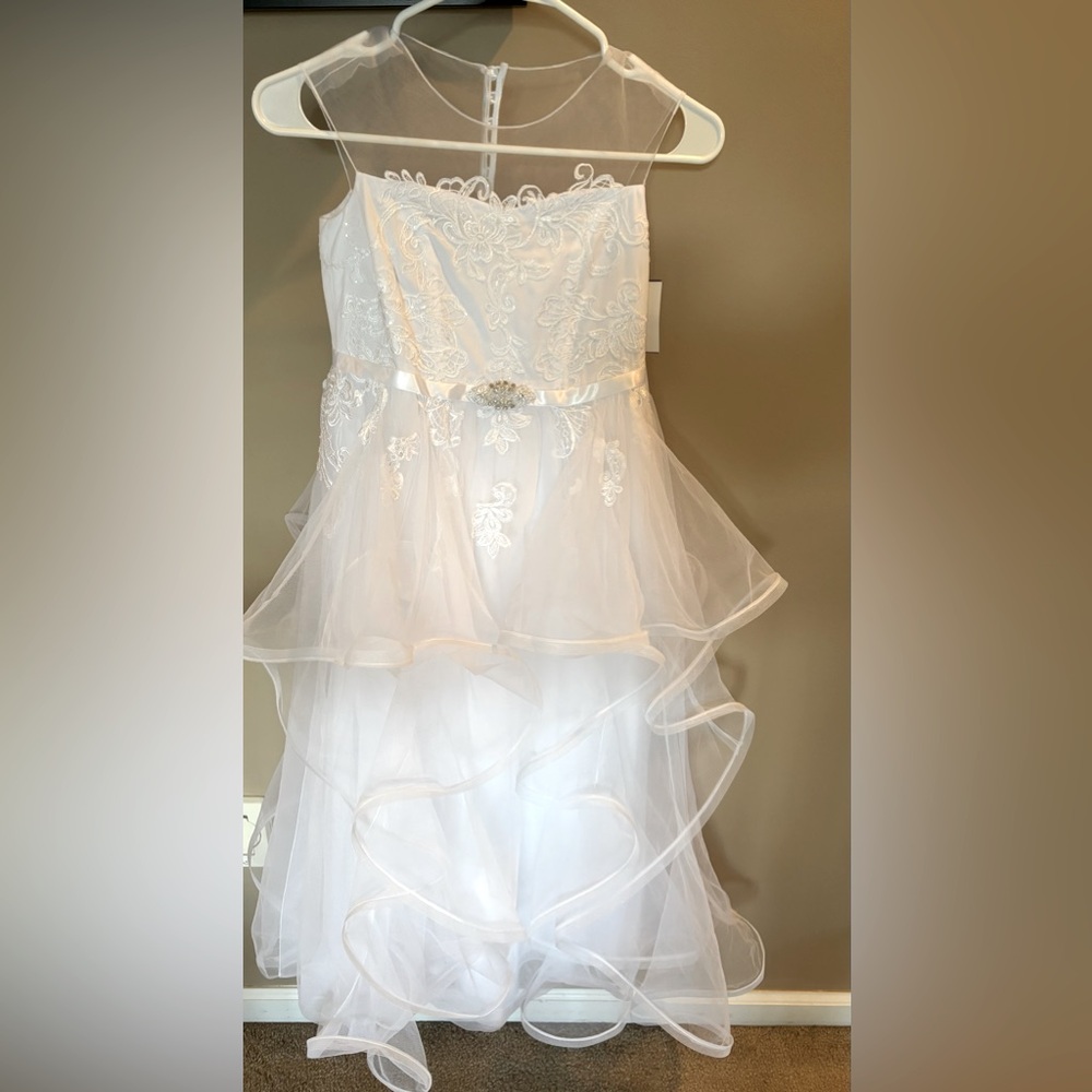 NWT David's Bridal Cap Sleeve White Flower Girl or Communion Dress - Size 8